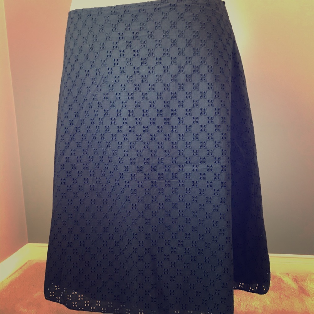 Black skirt